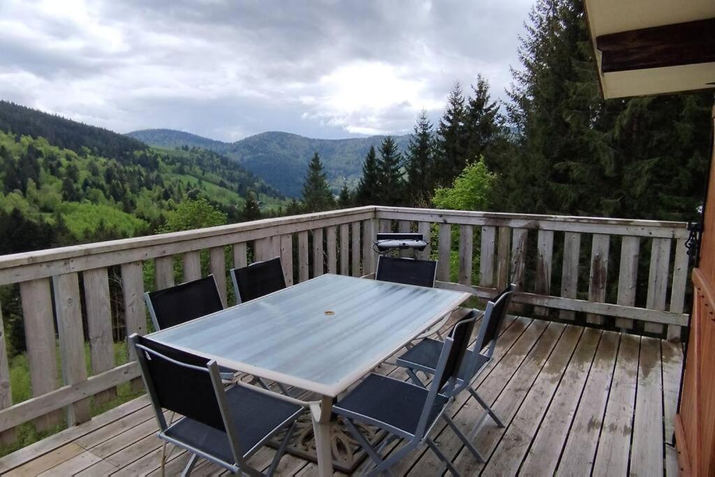 Maison De Montagne Vue Magnifique ว็องทรง ภายนอก รูปภาพ